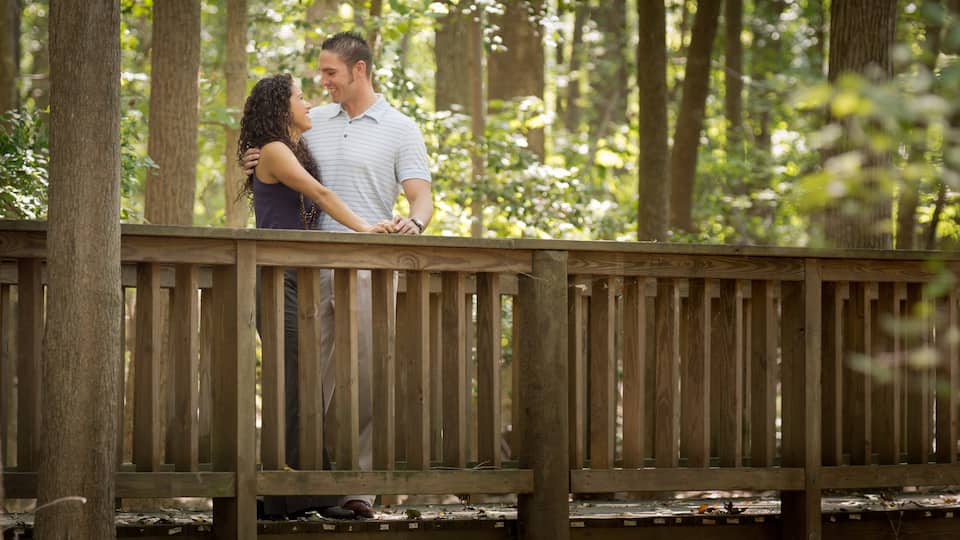 Newport News which includes a garden and views as well as a couple