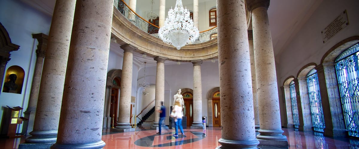 Teatro Degollado ofreciendo patrimonio de arquitectura, escenas de teatro y vistas interiores