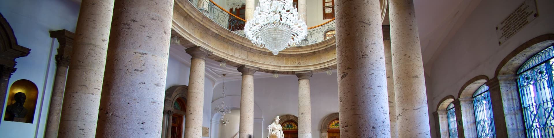 Degollado Theater featuring theatre scenes, heritage architecture and interior views