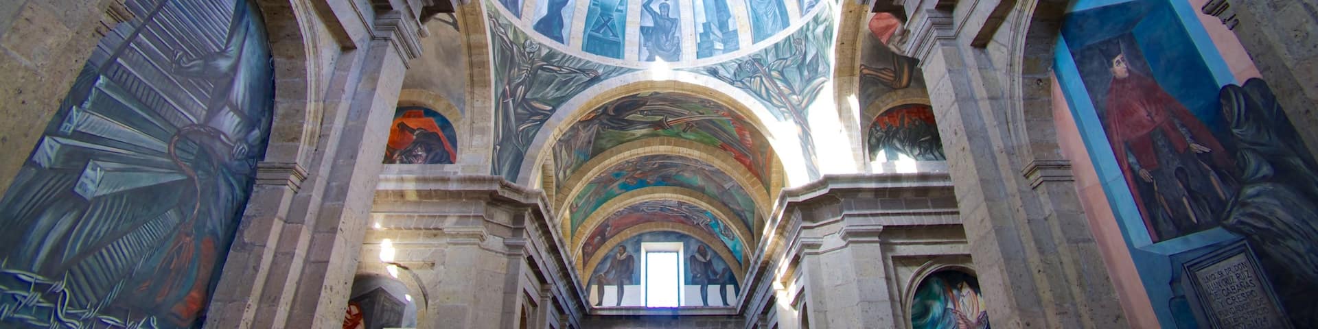 Hospicio Cabanas showing heritage architecture, interior views and art