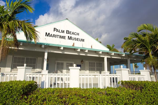 Palm Beach Maritime Museum featuring signage