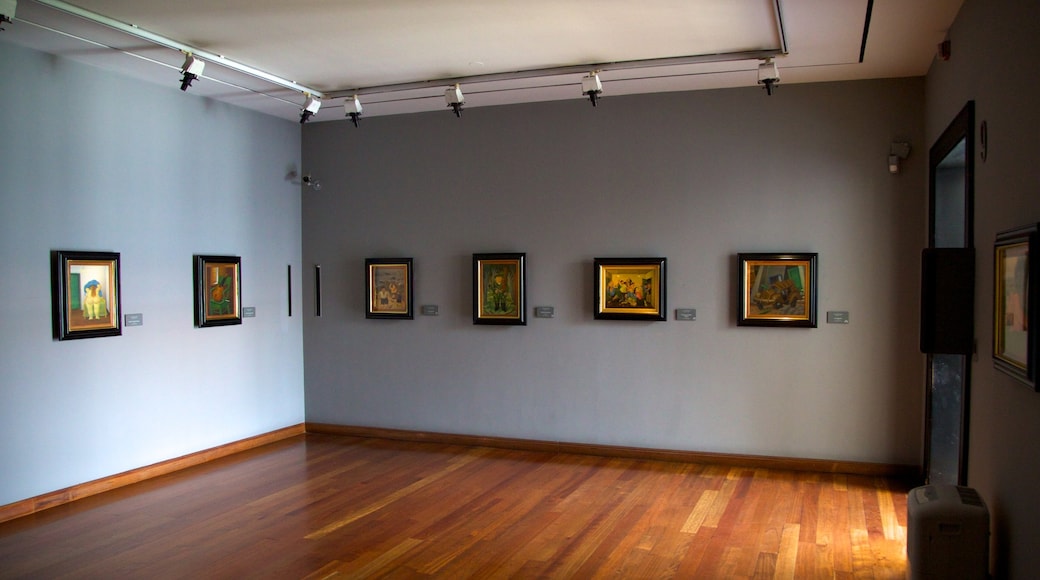 Museo Botero featuring taide ja sisäkuvat