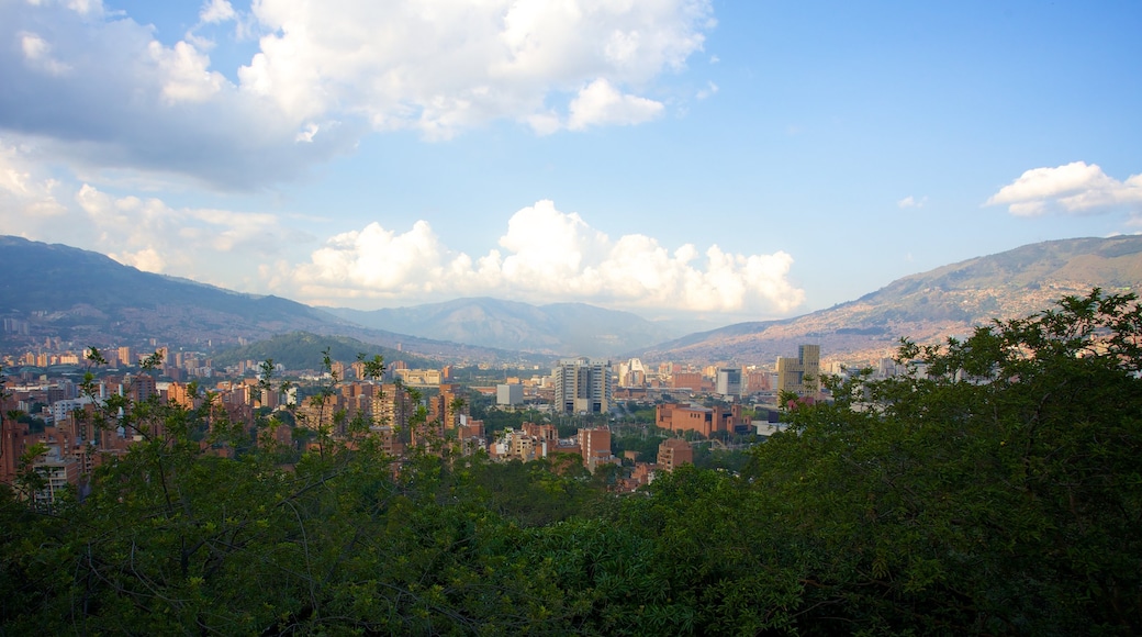 Pueblito Paisa which includes mountains, landscape views and a city