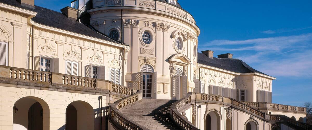 Lustschloss Solitude mit einem Burg und historische Architektur