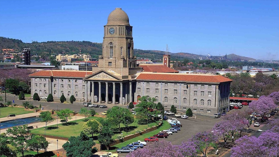 Pretoria featuring a city, a square or plaza and heritage architecture