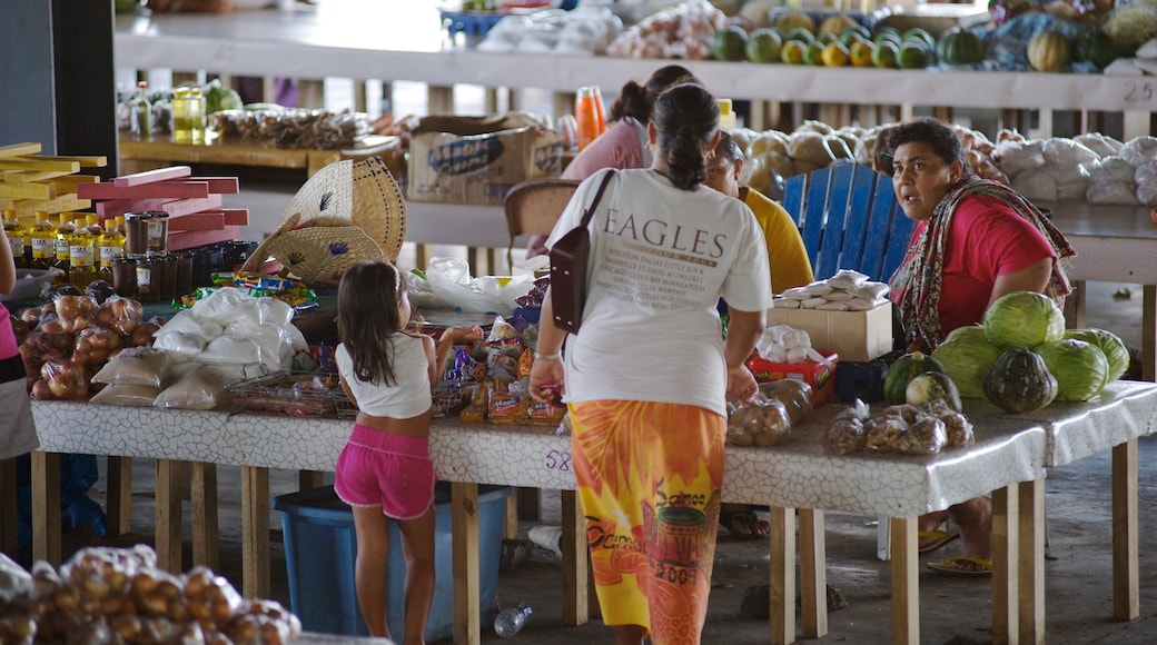 Salelologa showing interior views, markets and food