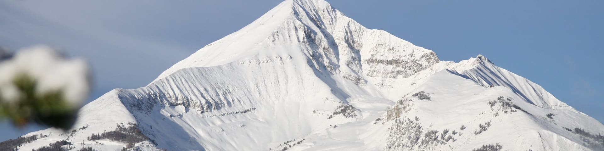 Big Sky Resort featuring snow and mountains