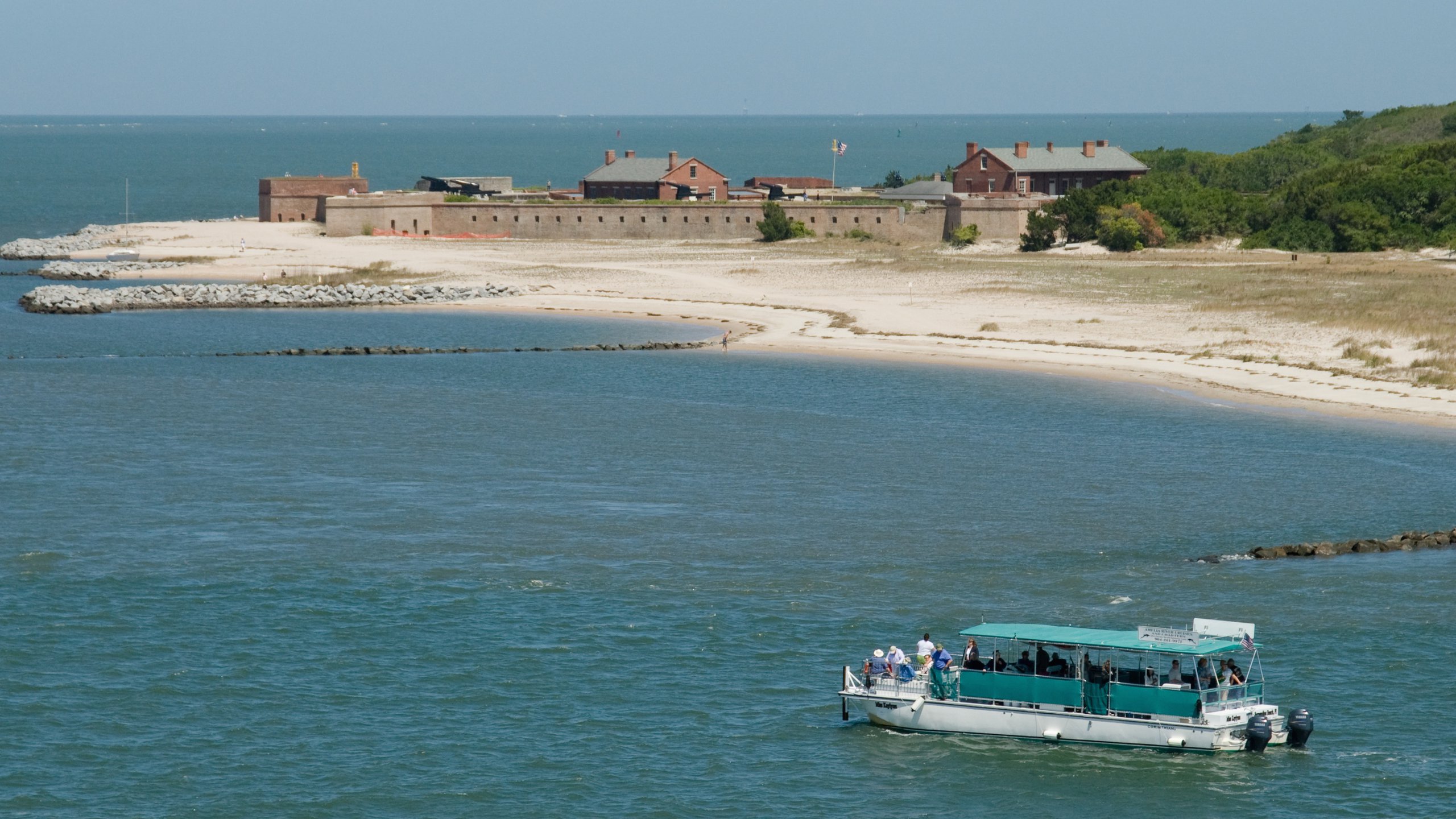 Fort Clinch State Park: Camping, glorious beach, history