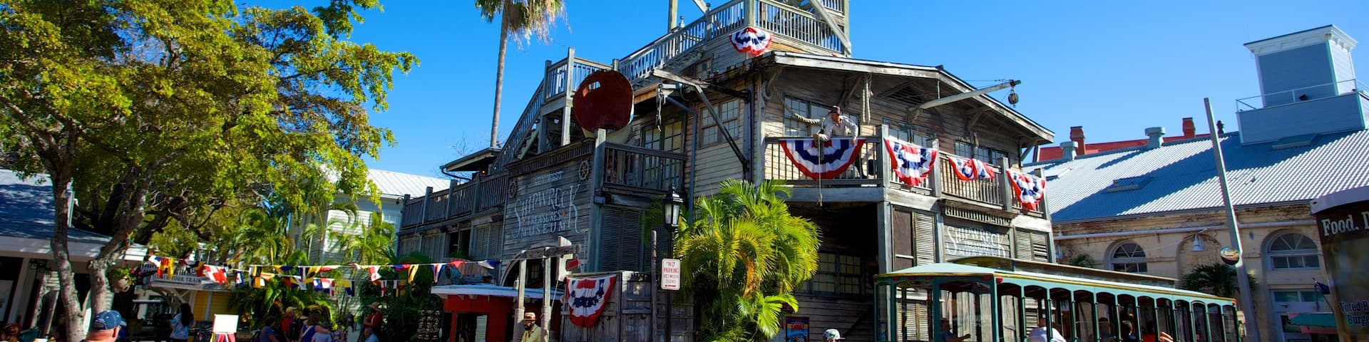 Key West Shipwreck Museum which includes street scenes