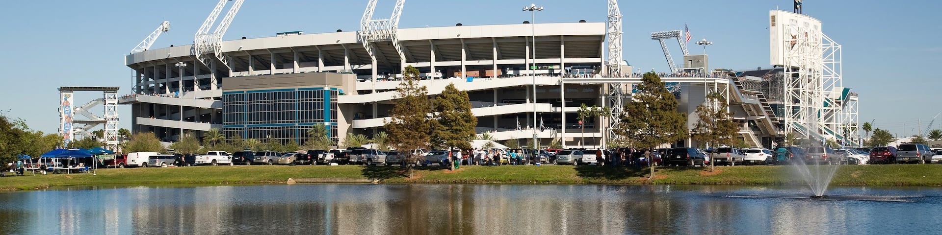 EverBank Field which includes a lake or waterhole