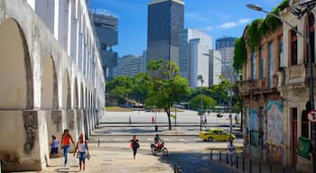 Lapa caracterizando uma cidade e cenas de rua