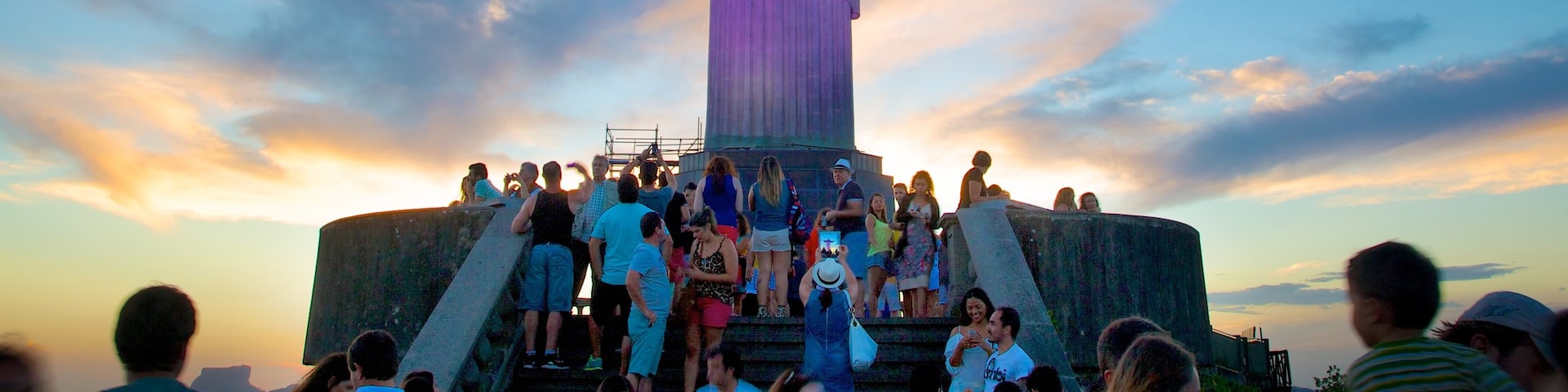 Corcovado showing religious aspects, a sunset and a statue or sculpture