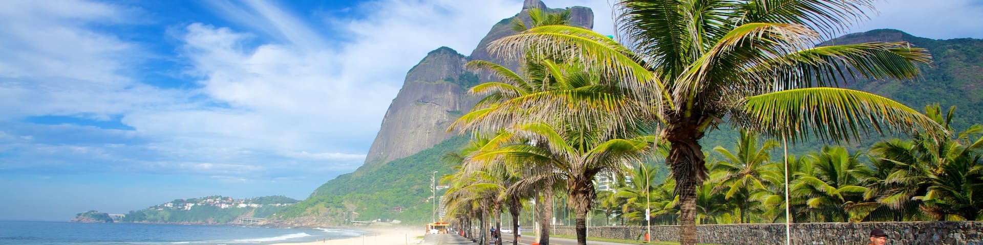 Praia de SĂŁo Conrado das einen Strand