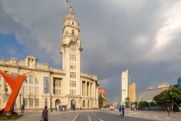 Sala Sao Paulo which includes heritage architecture and street scenes