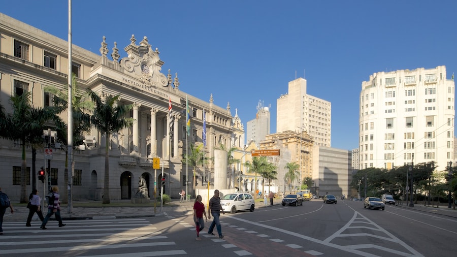 Sao Francisco Square which includes a city and street scenes