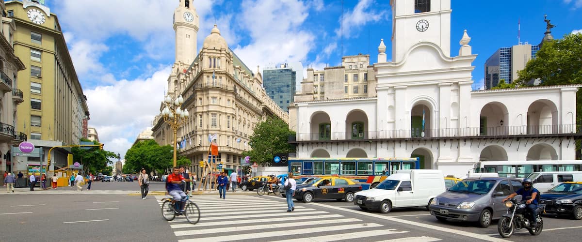 Cabildo ofreciendo escenas urbanas, patrimonio de arquitectura y una ciudad