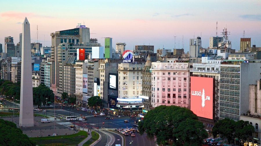 Buenos Aires que incluye una ciudad y un atardecer