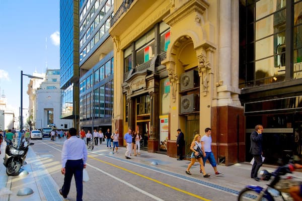 Buenos Aires mettant en vedette ville, scĂšnes de rue et patrimoine architectural