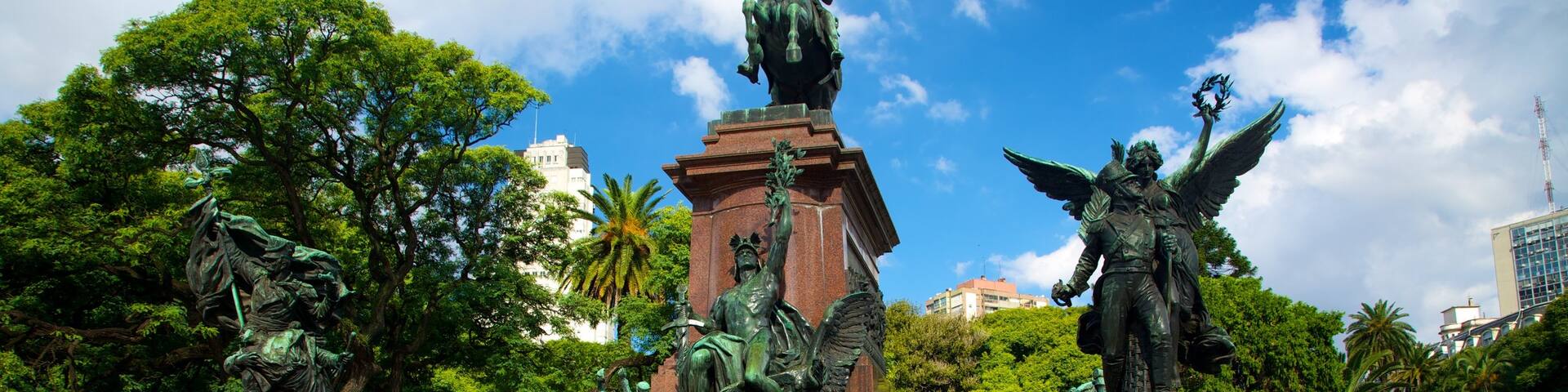 Plaza San Martin featuring a statue or sculpture and a square or plaza