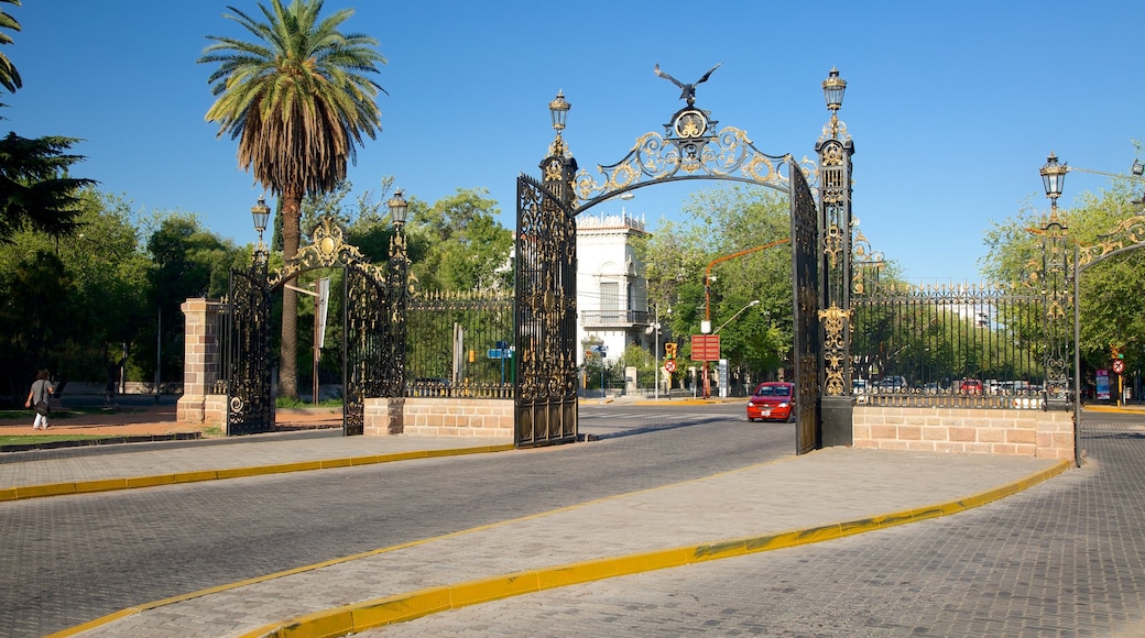 Region vitivinícola de Mendoza ofreciendo elementos patrimoniales