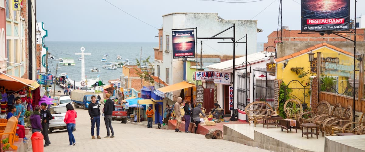 Copacabana que incluye escenas cotidianas