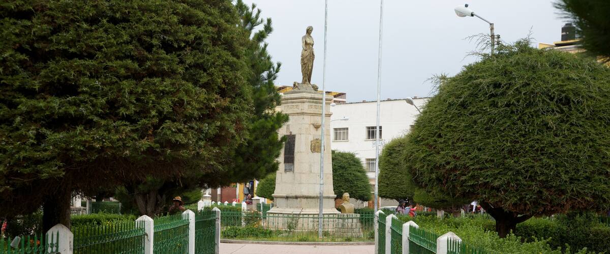 Main Square ofreciendo un parque