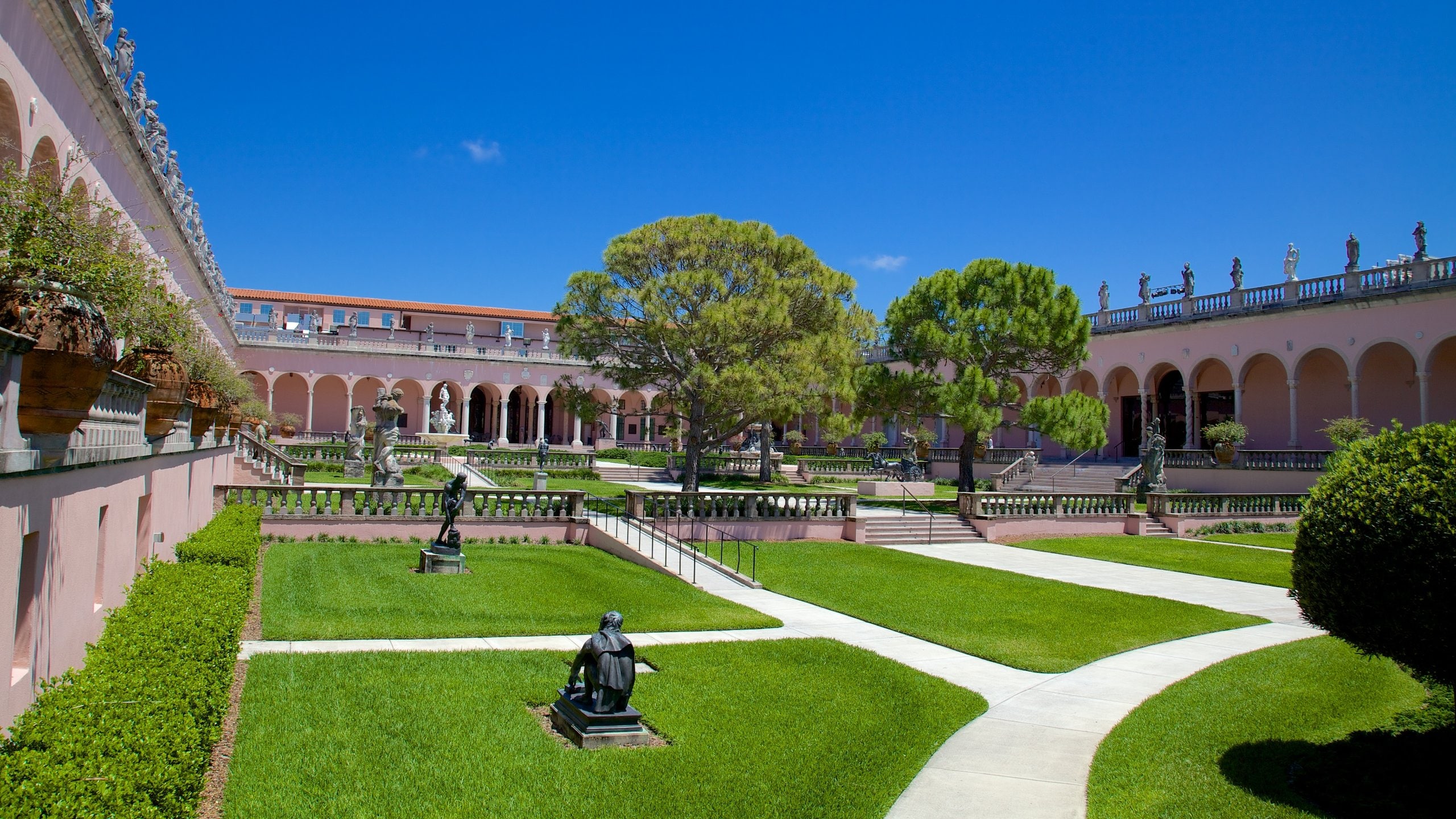 The Best Hotels Closest to John and Mable Ringling Museum of Art in