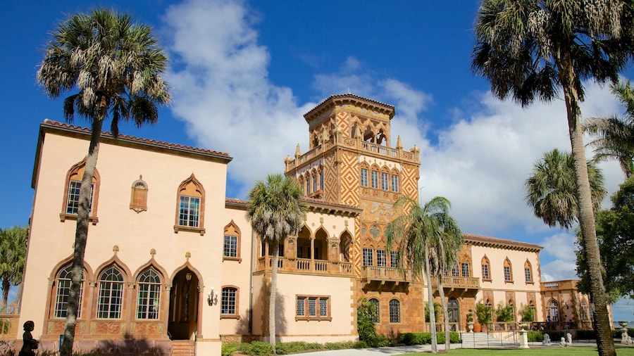 Ca d\'Zan Mansion which includes heritage architecture and a house
