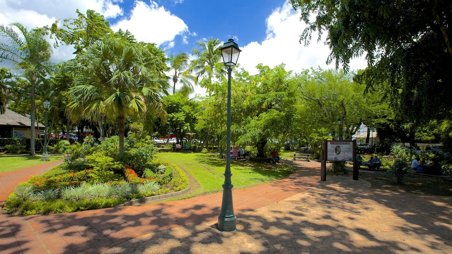 Parc Bougainville toont een park