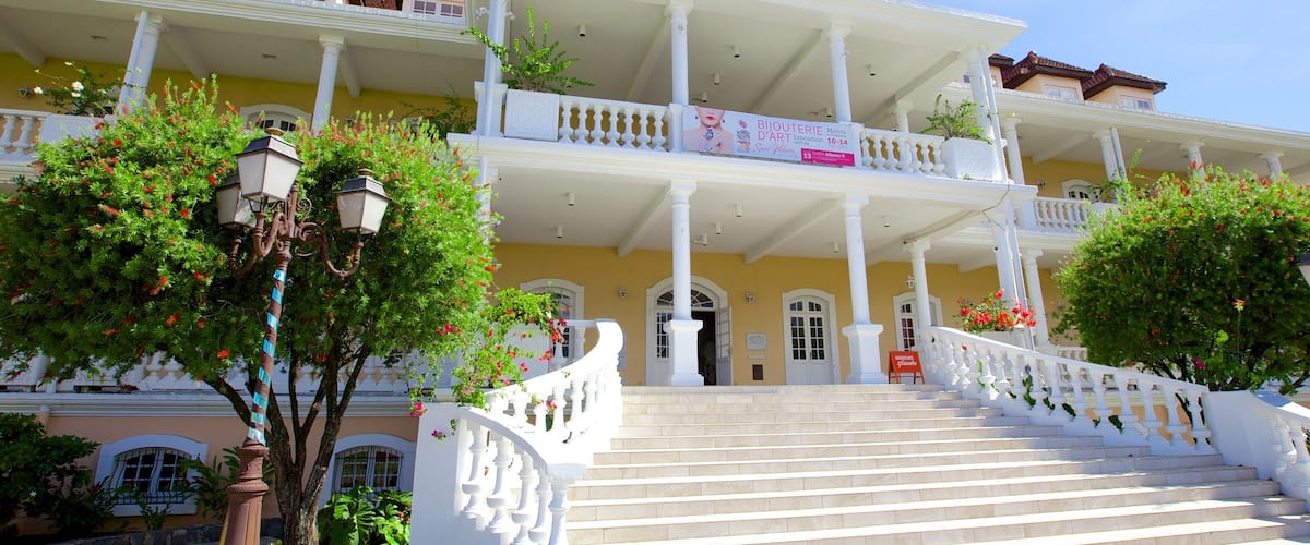 Papeete Town Hall which includes an administrative buidling