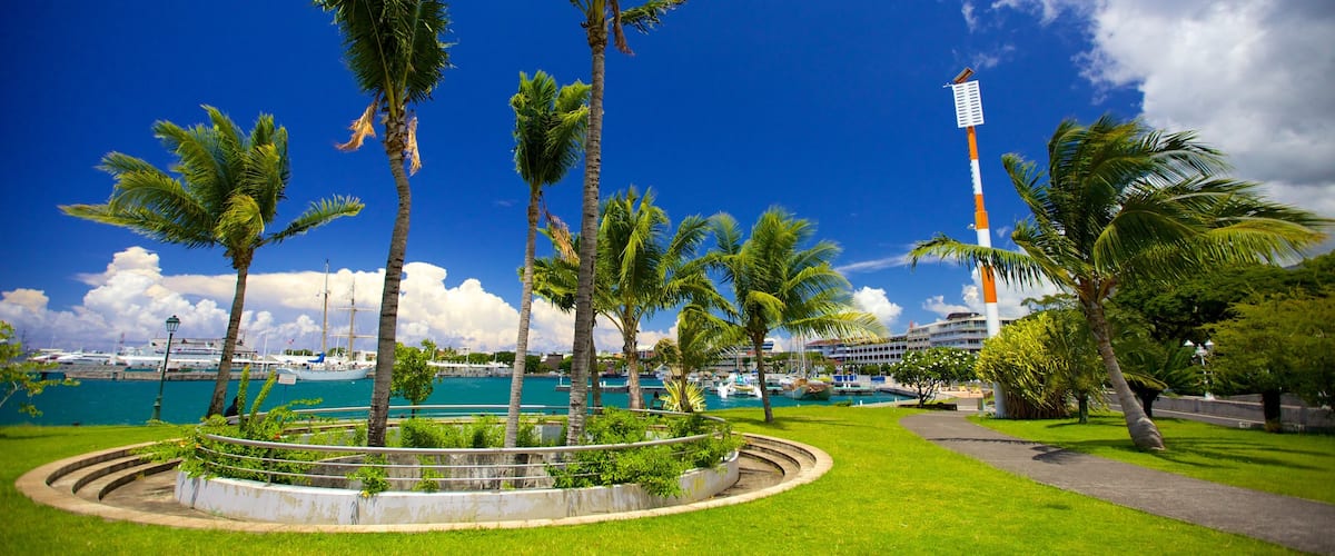 Place Jacques Chirac which includes general coastal views and a park