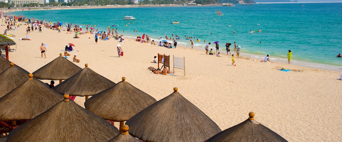 Dadongdai Beach which includes general coastal views and a beach