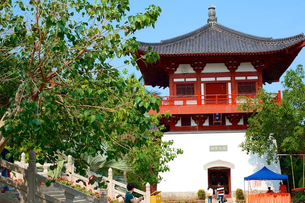Nanshan Temple featuring a temple or place of worship and religious elements