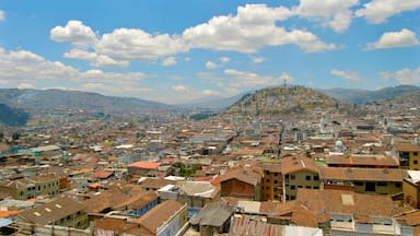 Quito showing landscape views and a city