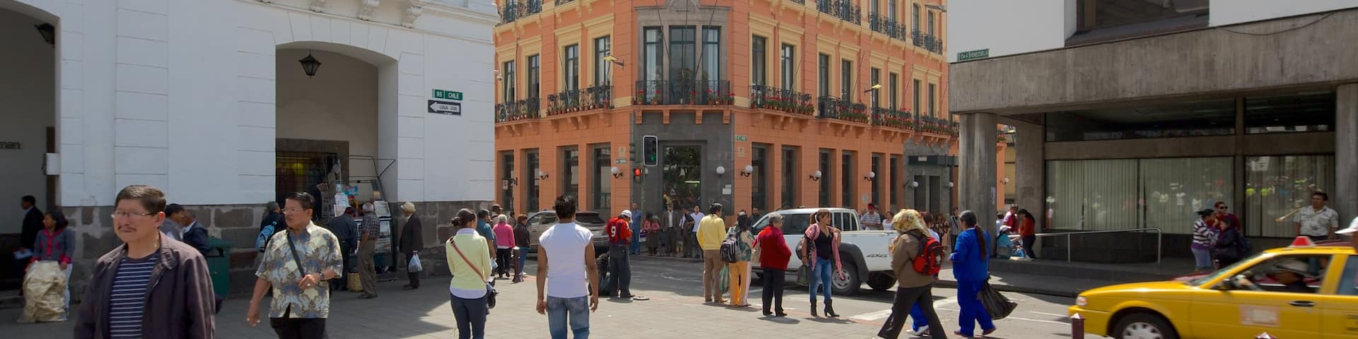 Independence Square which includes street scenes and a square or plaza as well as a large group of people