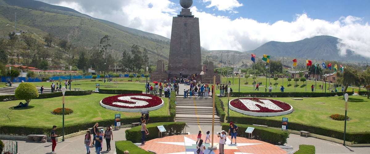 Mitad del Mundo Monument which includes a monument, a square or plaza and a garden