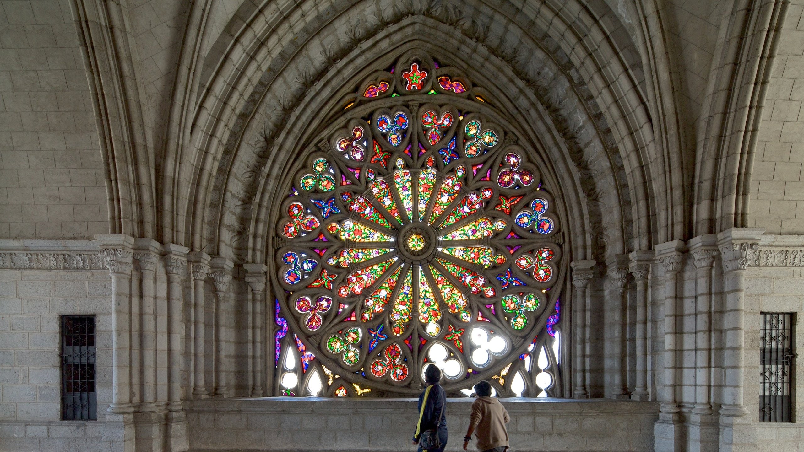 Quito which includes interior views, a church or cathedral and heritage architecture