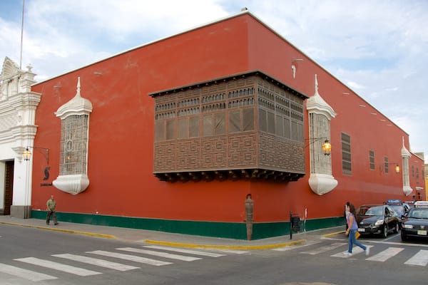 Trujillo qui includes scĂšnes de rue