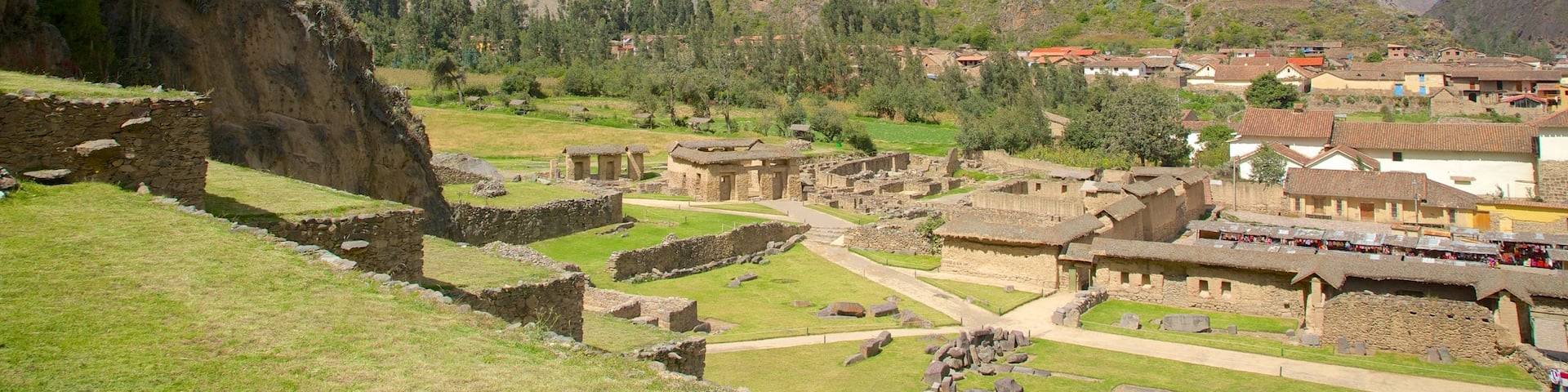 Cusco which includes a small town or village, mountains and landscape views
