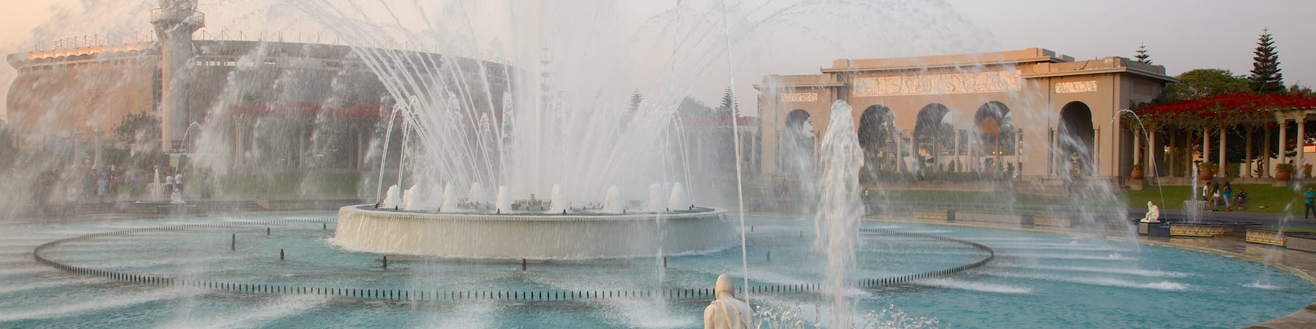 Exposition Park which includes a fountain