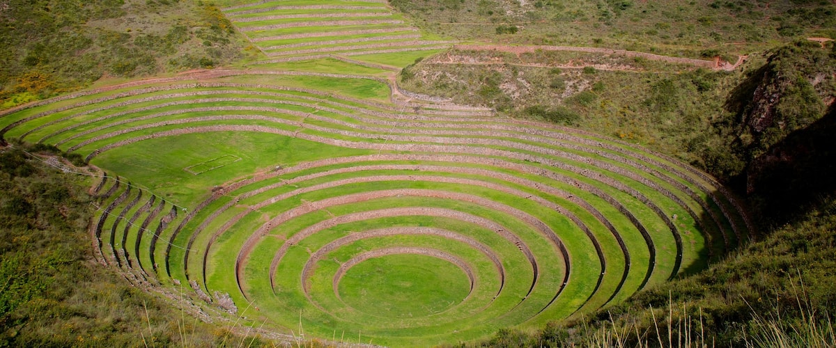 Moray Terraces which includes indigenous culture and landscape views