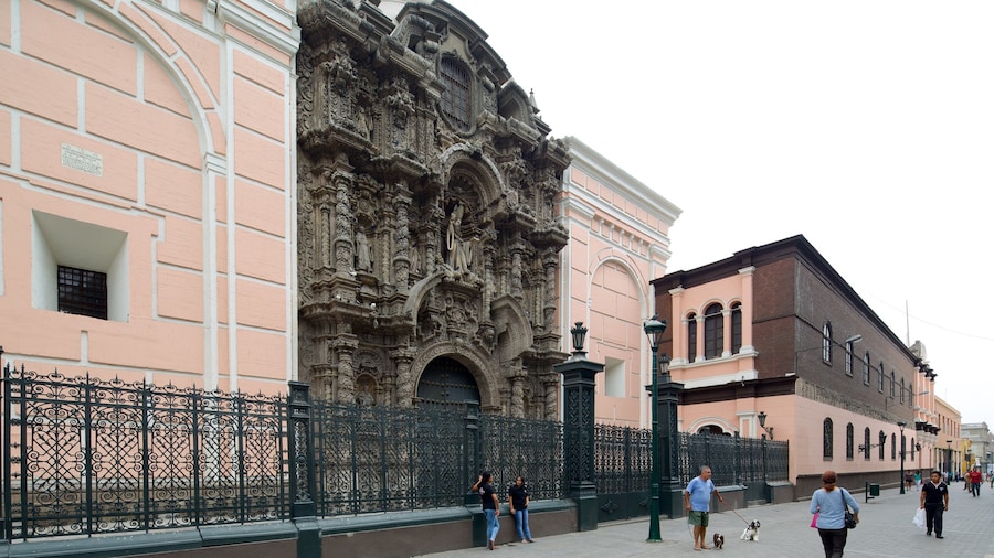 Gereja San Agustin