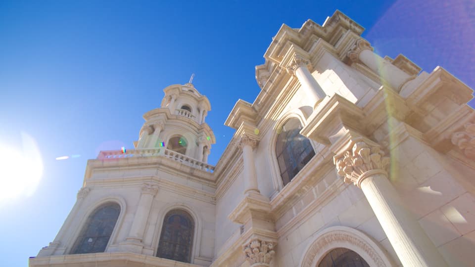 Guaymas mostrando chiesa o cattedrale