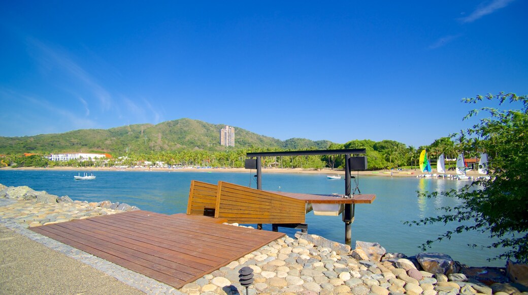 Spiaggia di Quieta che include vista della costa