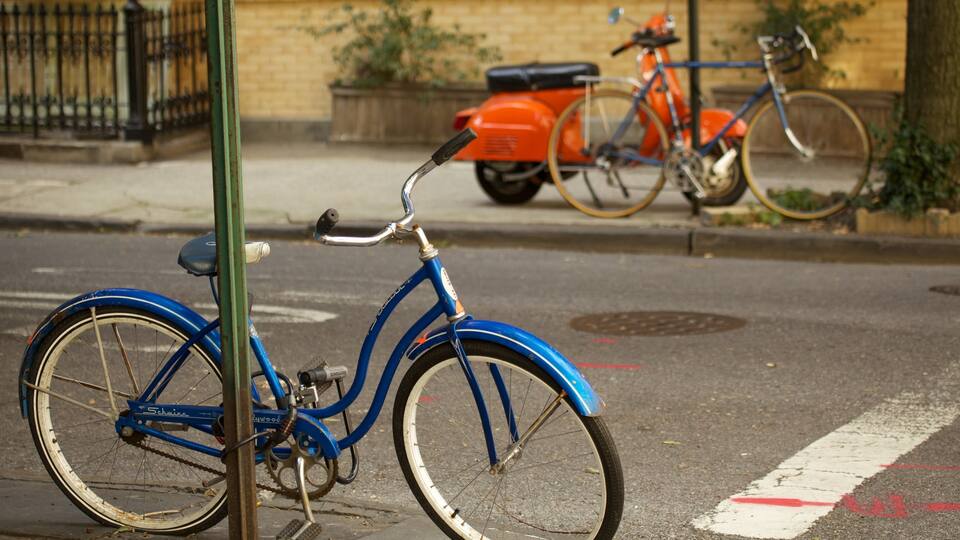 Brooklyn Heights que inclui cenas de rua