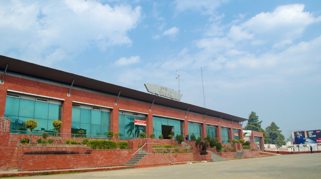 Rudrapur trong đó bao gồm cảnh đường phố