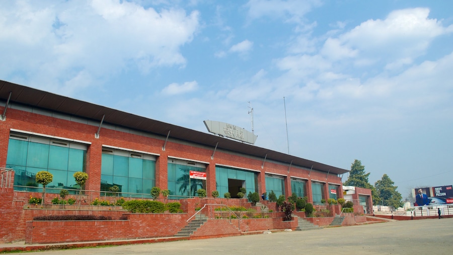 Rudrapur which includes street scenes