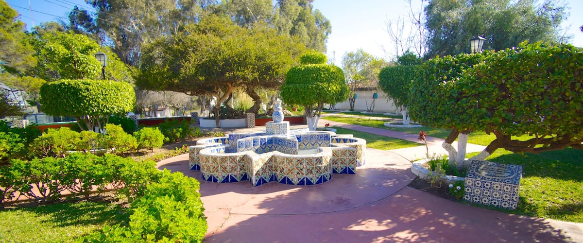 Ensenada showing a park