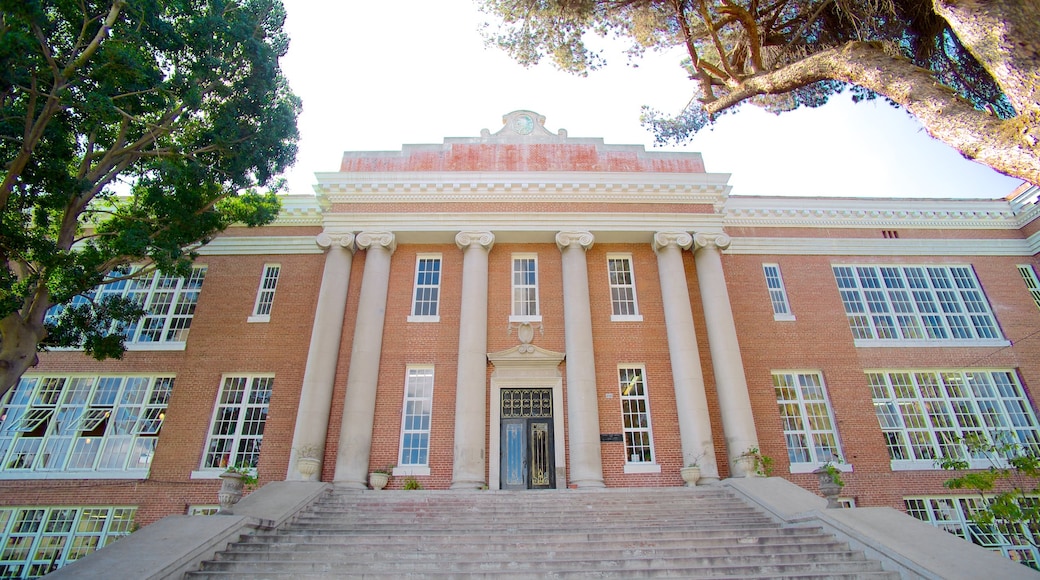 Casa de la Cultura cho thấy kiến trúc di sản