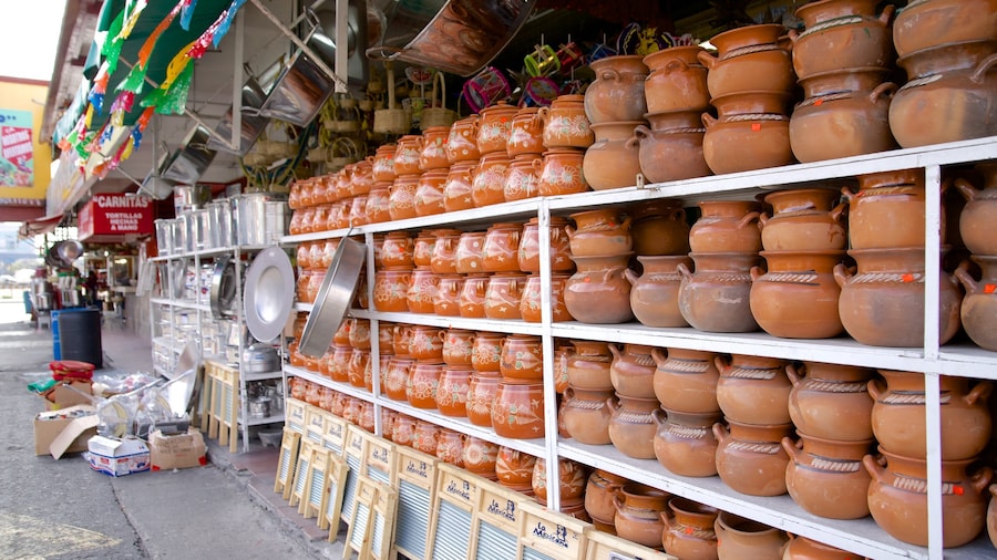 Markt van Hidalgo inclusief markten en een stad